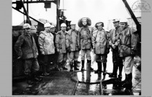 1976 - 5) Zakończenie głębienia szybu VI – (foto ze zbiorów kopalni)
