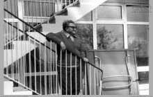 1975 - Nowy budynek socjalny Ośrodka Wypoczynkowego "Górnik" w Kątach Rybackich i kierownik budowy - (foto dostarczone przez L. Adamczyka)