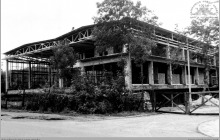 Lata 90-te ub. wieku - Budowa pływalni krytej przez kopalnię "Jankowice" - (foto ze zbiorów M. Semana)