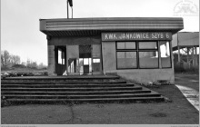 2006 - Portiernia bramy głównej szybu VI przed wyburzeniem - (foto T.Gacek)